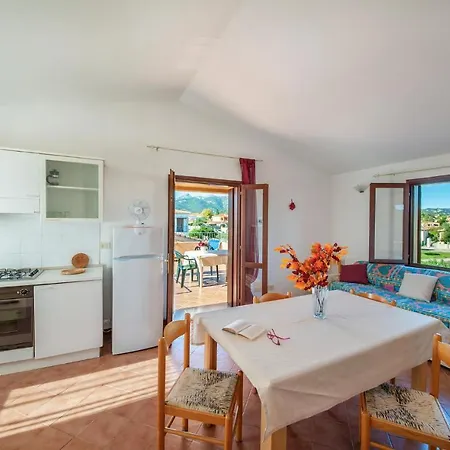 Gorgeous In Ot With Kitchen San Teodoro (Sardinia)